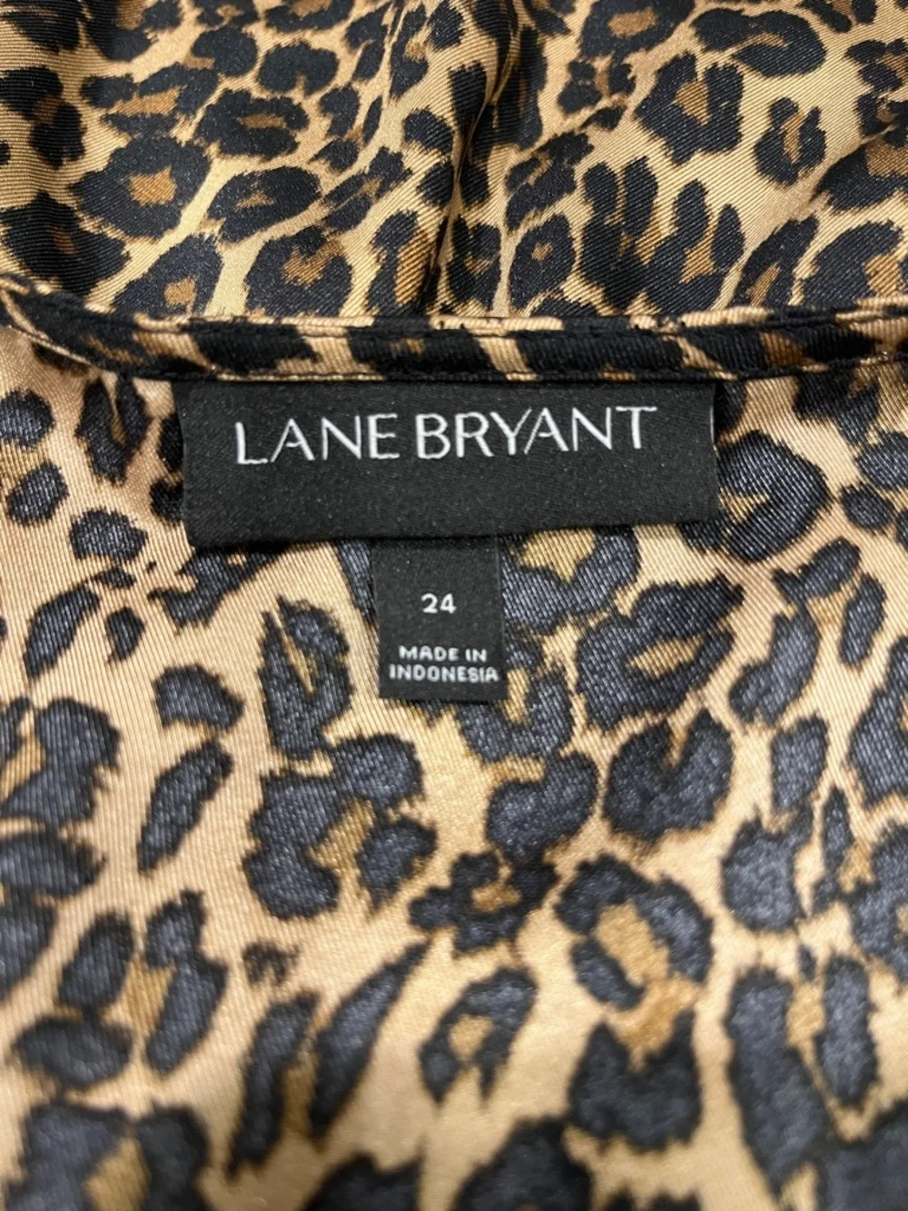 Lane Bryant Leopard Print Faux Wrap Top - Picture 6 of 7